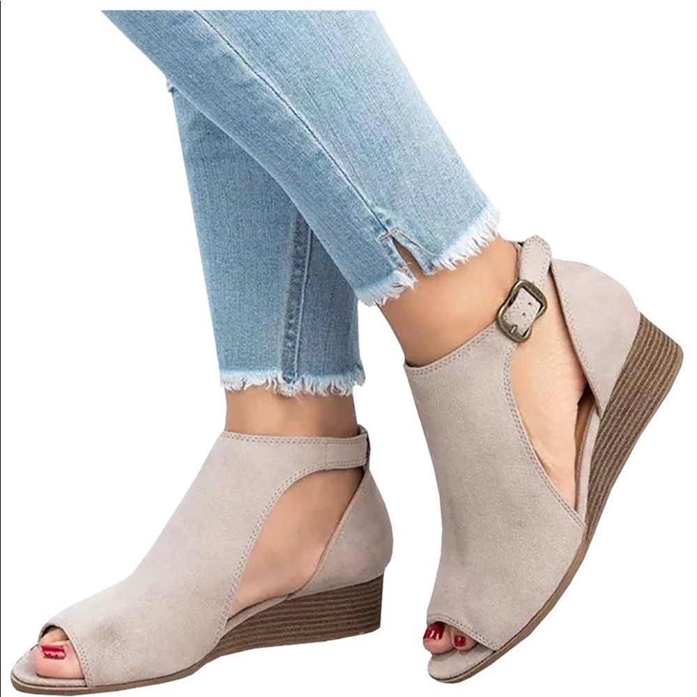 Womens Cut Out Wedge Sandals